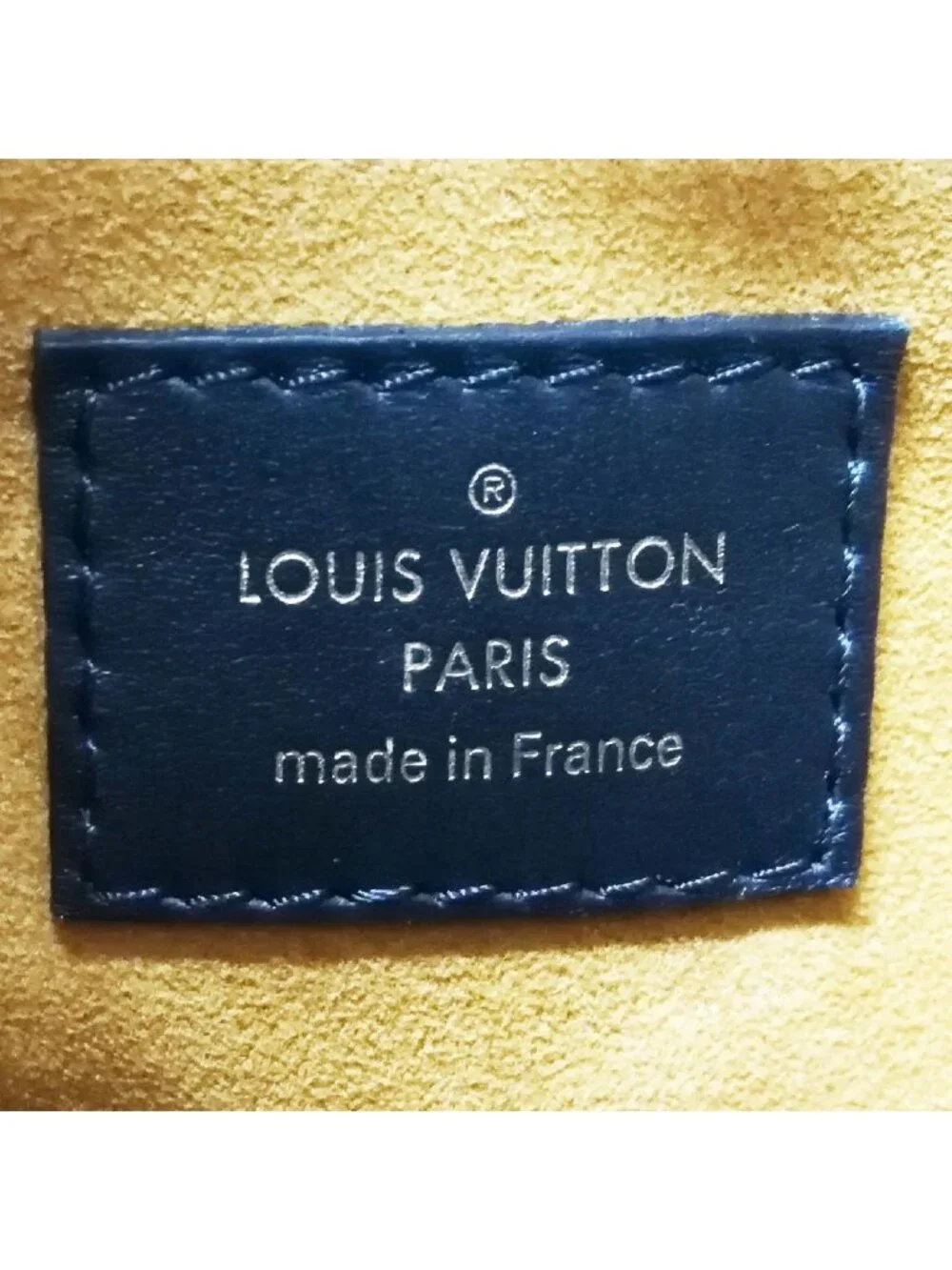 Louis Vuitton on the Go MM Black Tote